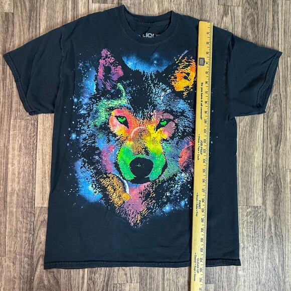 Liquid Blue Rainbow Galaxy Wolf T-Shirt Medium Cosmic Animal Graphic Black Tee - Picture 5 of 5